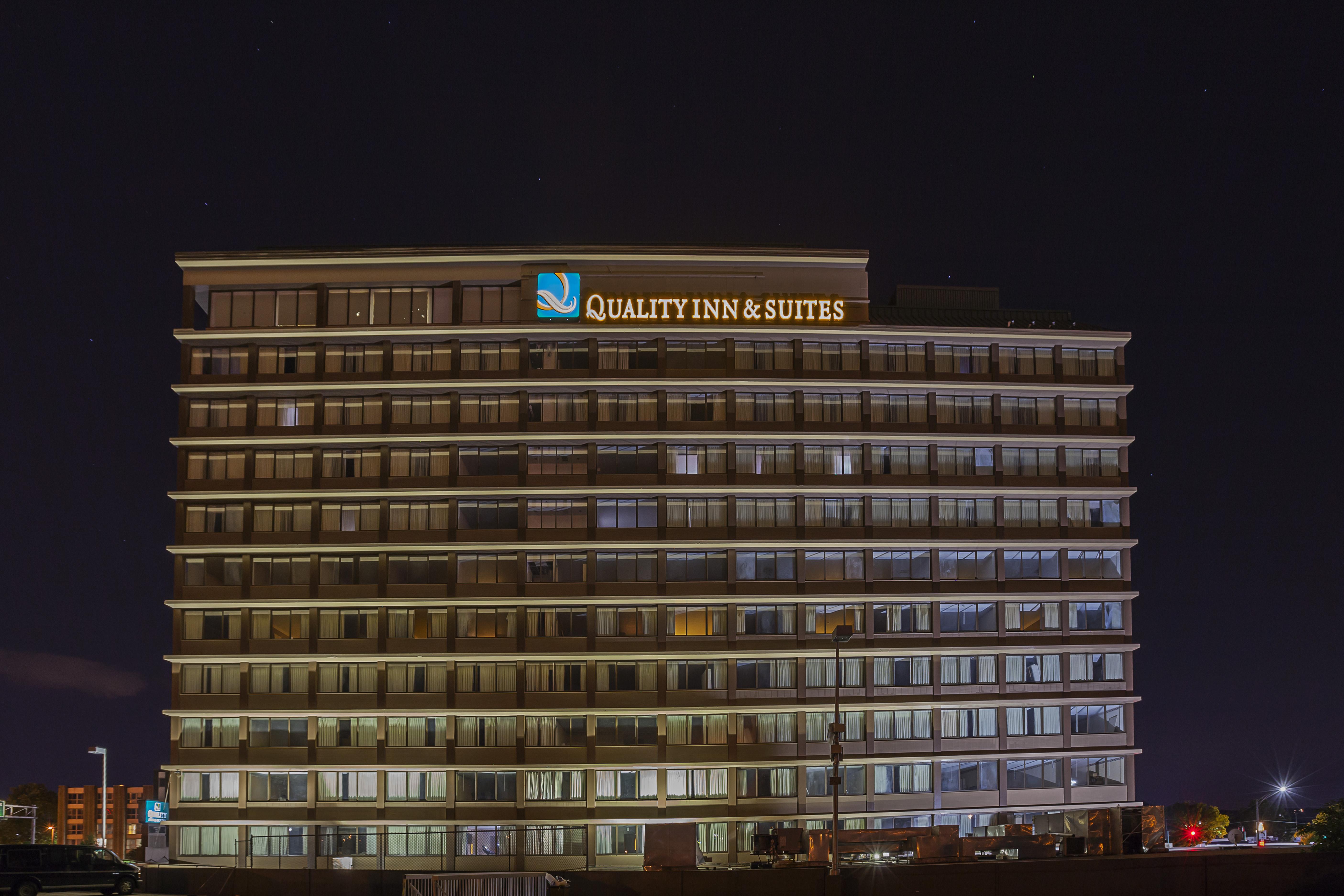Quality Inn & Suites Цинциннаті Екстер'єр фото