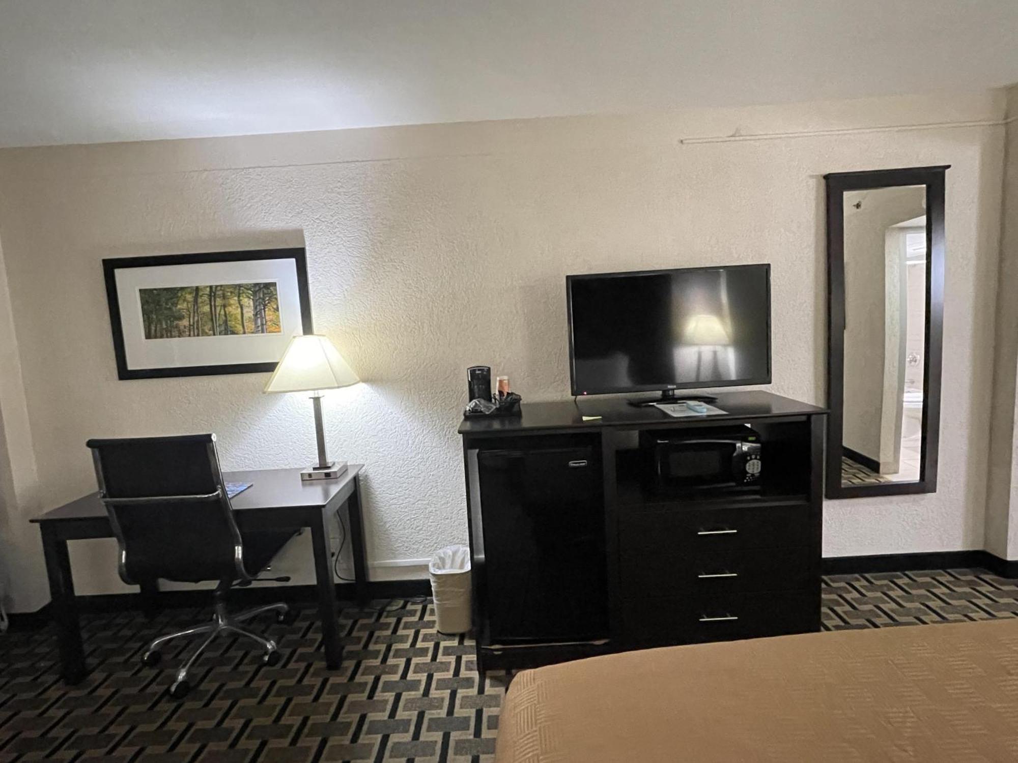 Quality Inn & Suites Цинциннаті Екстер'єр фото